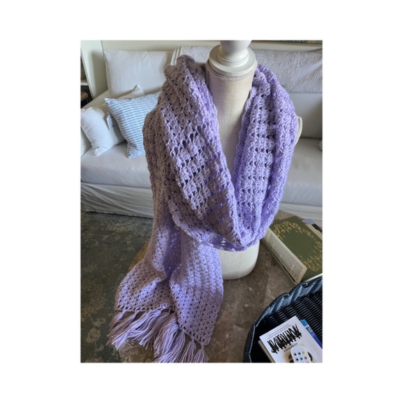 Chunky crochet knit fringed long lavender wrap scarf neck warmer - Picture 2 of 7